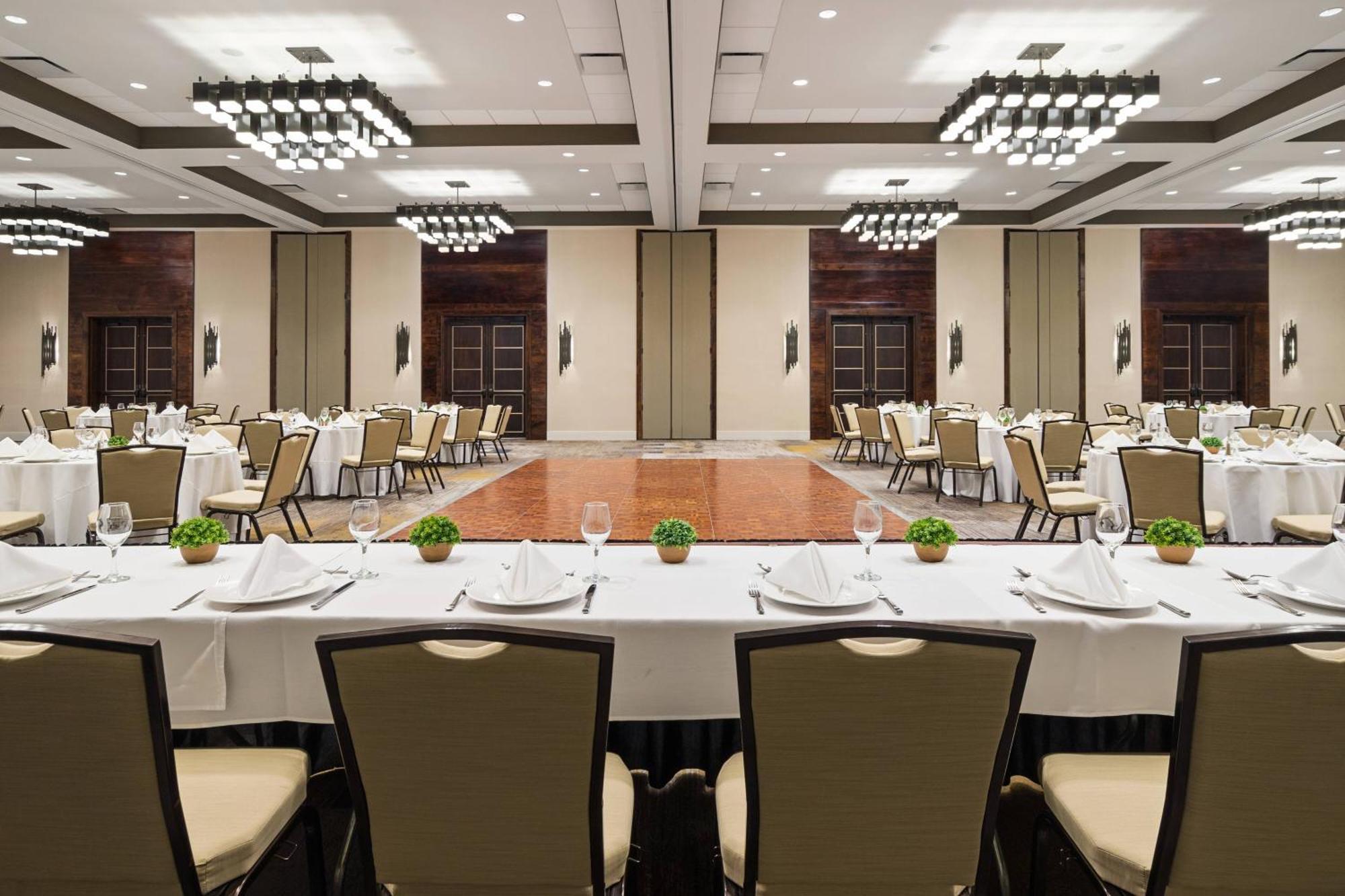 Готель Baton Rouge Marriott Екстер'єр фото